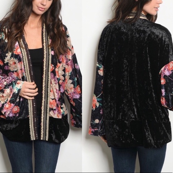 • Floral Kimono • - Picture 3 of 7